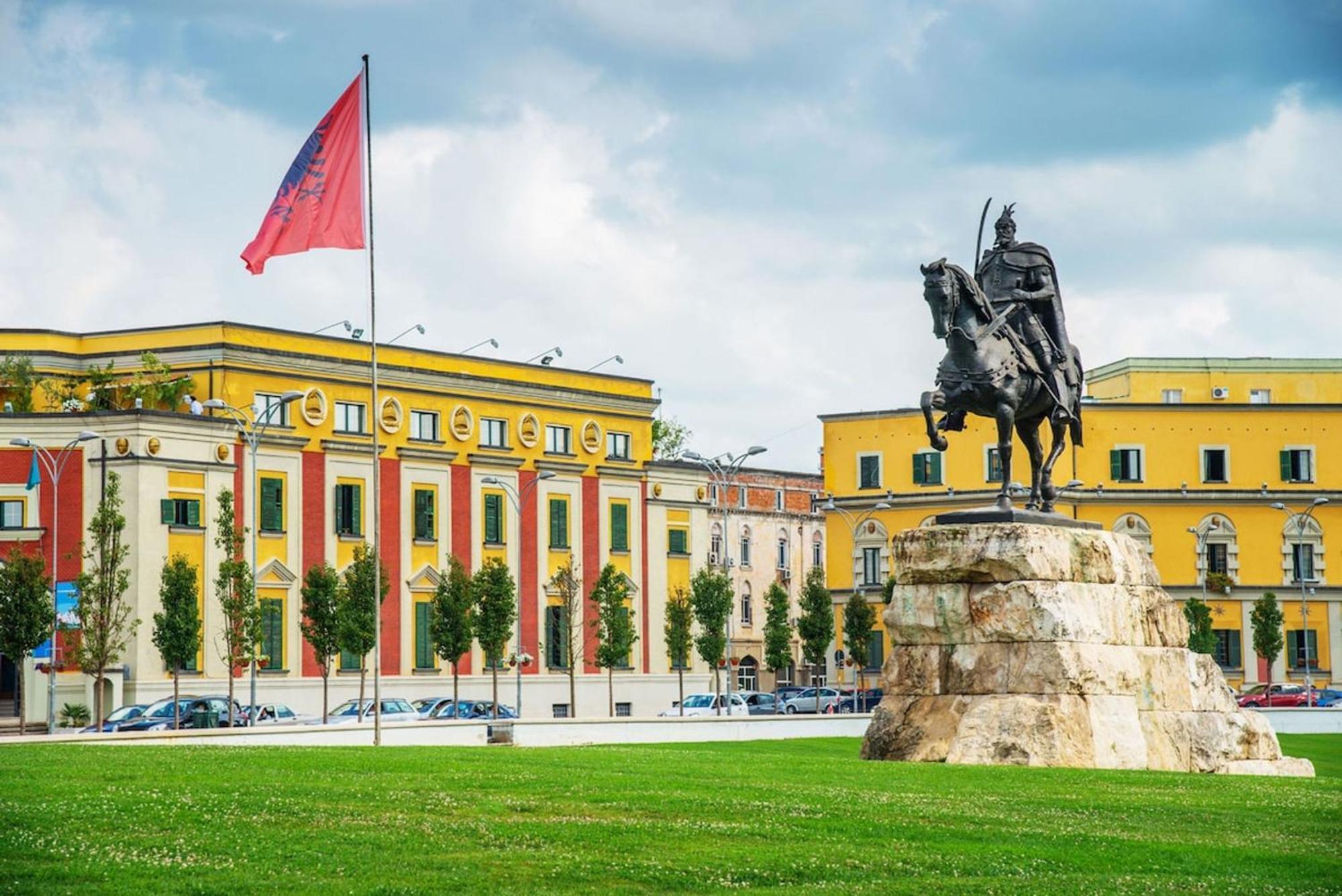 Enjoy Travel Central Apartments Tirana Exterior foto
